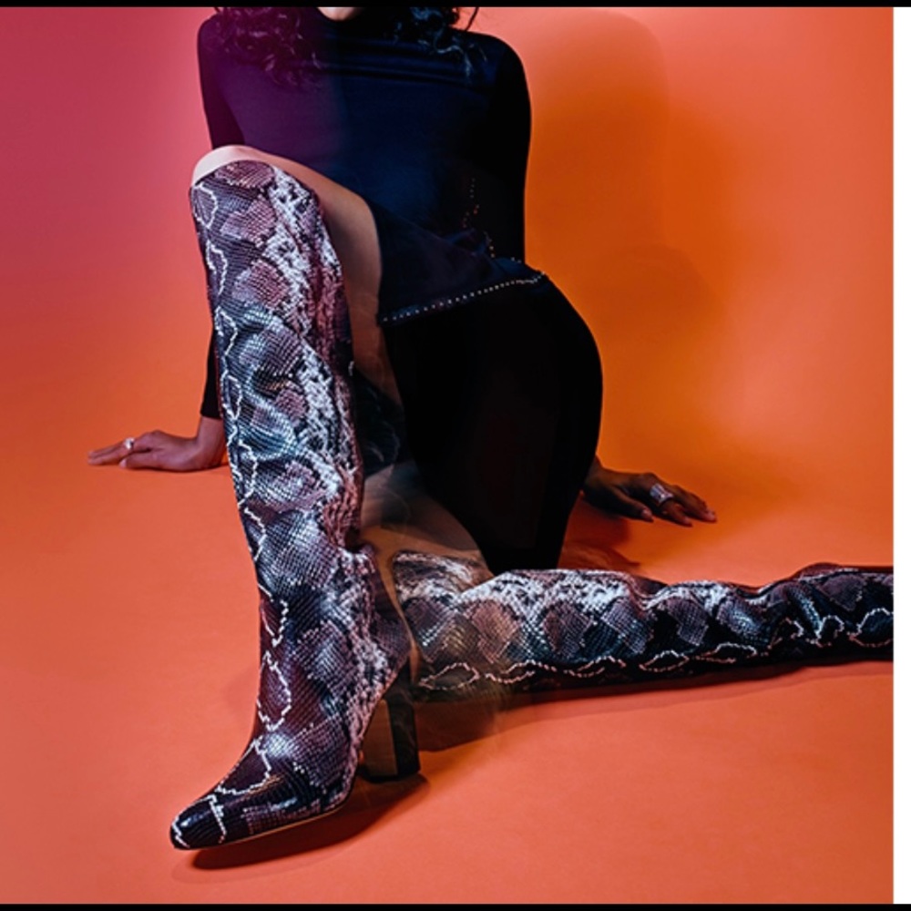 ✨NEW OVER THE KNEE BOOTS ✨VINCE CAMUTO